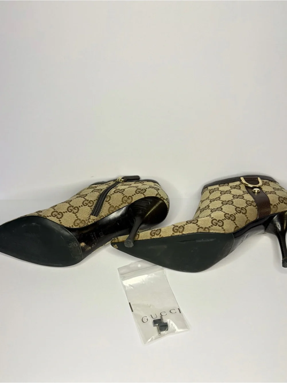 Gucci these gg